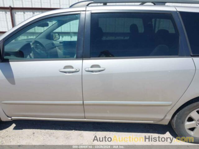 TOYOTA SIENNA LE, 5TDZK23C27S039134