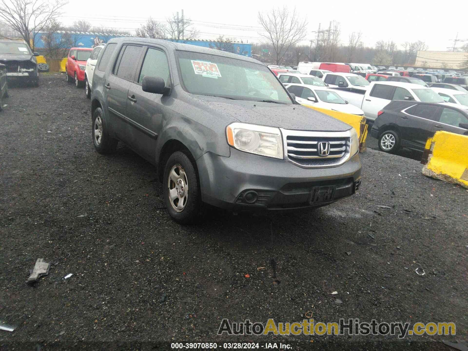 HONDA PILOT LX, 5FNYF4H25CB001648