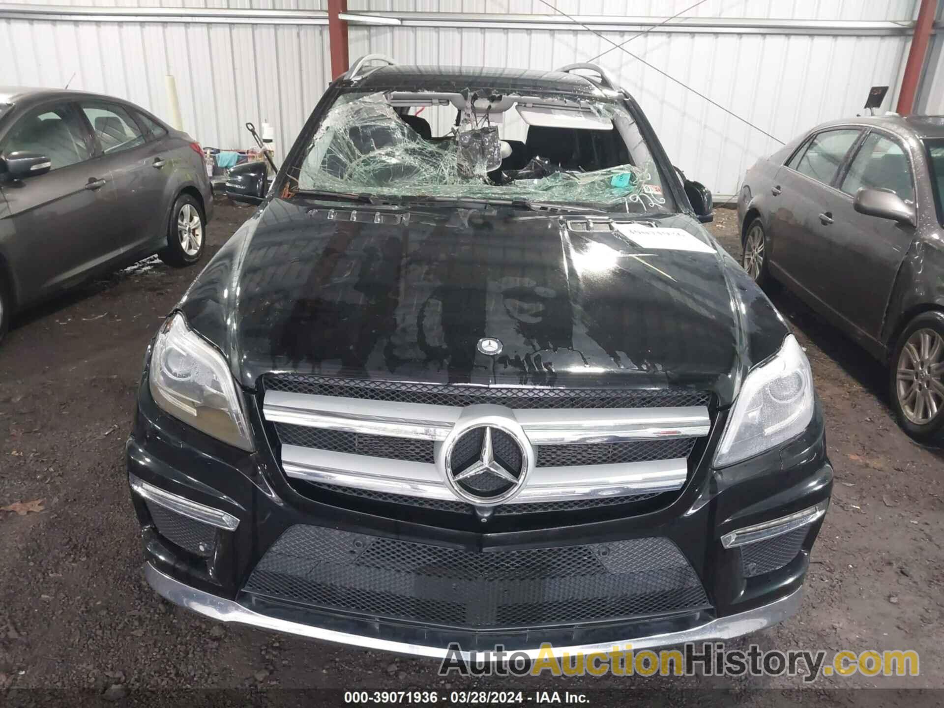 MERCEDES-BENZ GL 550 4MATIC, 4JGDF7DE8FA525045