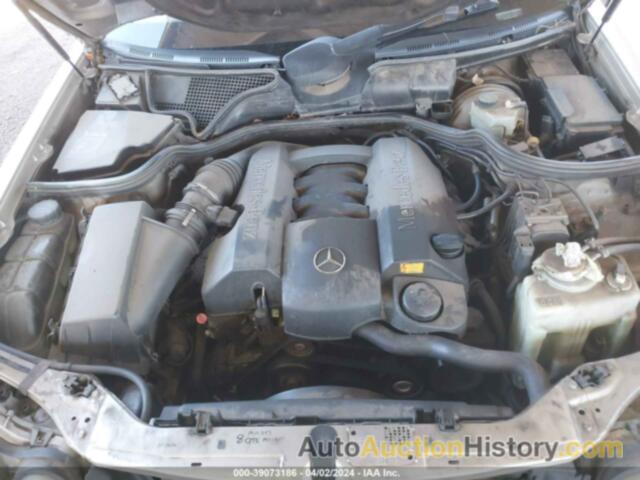 MERCEDES-BENZ E 320, WDBJF65H9XA908597