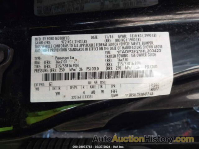 FORD FOCUS SE, 1FADP3F21HL203423