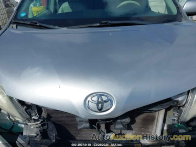 TOYOTA SIENNA XLE V6, 5TDYK3DC3BS003980