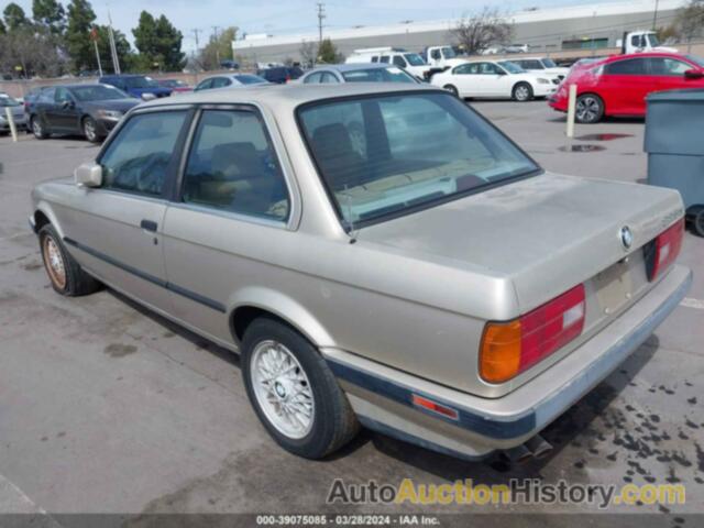 BMW 325 I AUTOMATIC/IS AUTOMATIC, WBAAA2307KAE71035