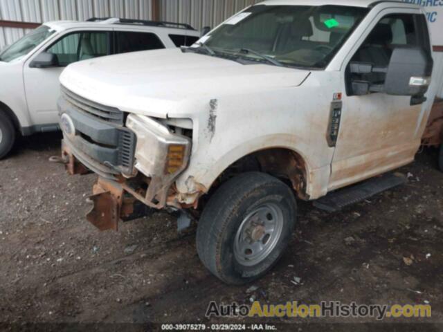 FORD F-350 CHASSIS XL, 1FDRF3F65KEC08041