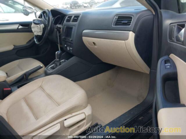 VOLKSWAGEN JETTA SE, 3VWD67AJ9GM237803