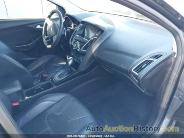 FORD FOCUS TITANIUM, 1FADP3J22HL260284