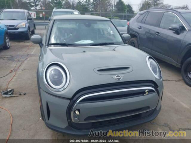 MINI SE HARDTOP COOPER SIGNATURE, WMW13DJ03P2S76475