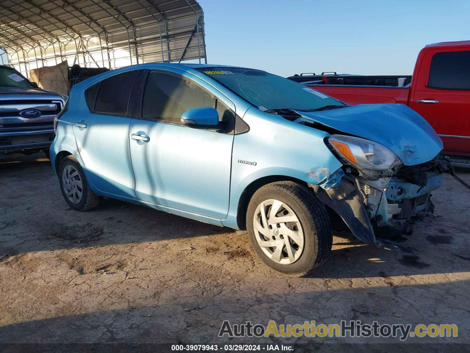 TOYOTA PRIUS C, JTDKDTB34F1105827