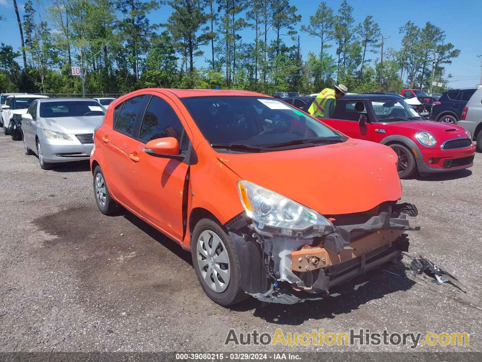 TOYOTA PRIUS C TWO, JTDKDTB3XD1033092