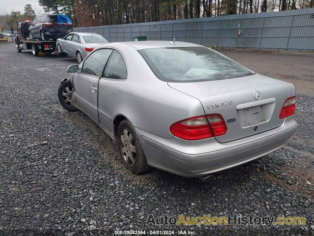 MERCEDES-BENZ CLK 320, WDBLJ65G21F186995