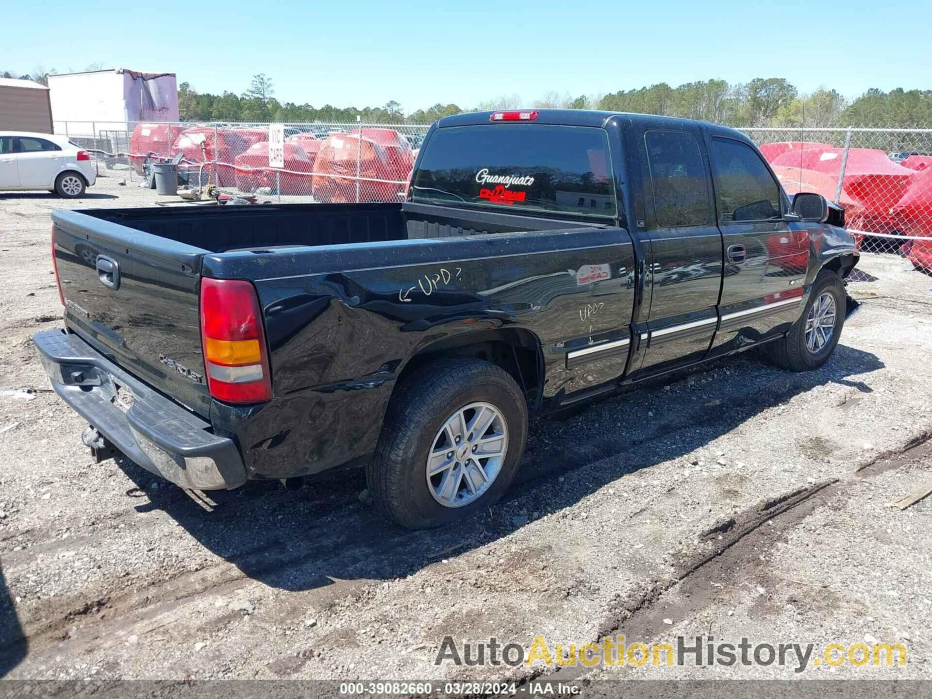 CHEVROLET SILVERADO 1500 LS, 2GCEC19T321421069