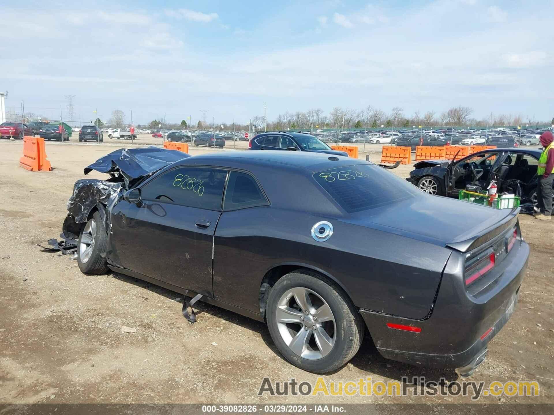 DODGE CHALLENGER SXT, 2C3CDZAG8NH117950