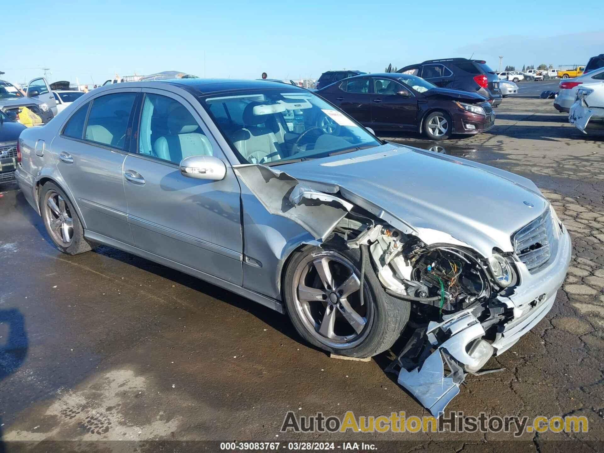 MERCEDES-BENZ CLK 320, WDBTJ65J04F086295