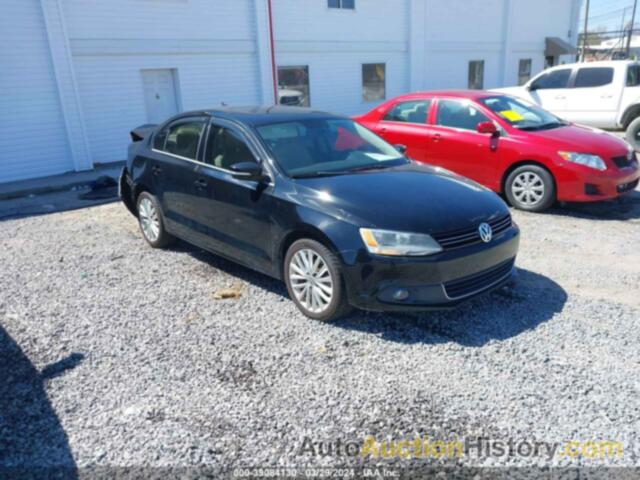 VOLKSWAGEN JETTA 2.5L SEL, 3VWLX7AJ8BM372367