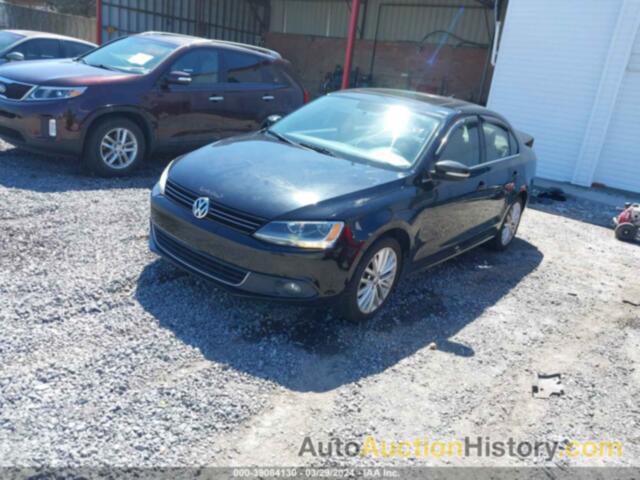 VOLKSWAGEN JETTA 2.5L SEL, 3VWLX7AJ8BM372367