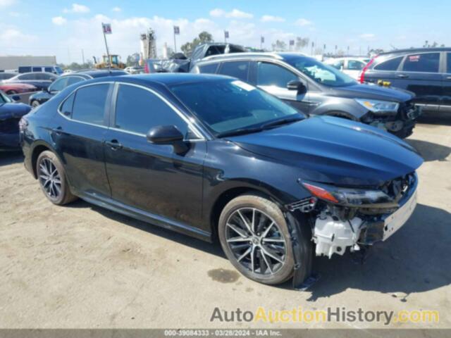 TOYOTA CAMRY SE, 4T1G11AKXRU847014