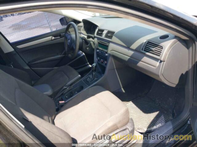 VOLKSWAGEN PASSAT S, 1VWAS7A37FC073550