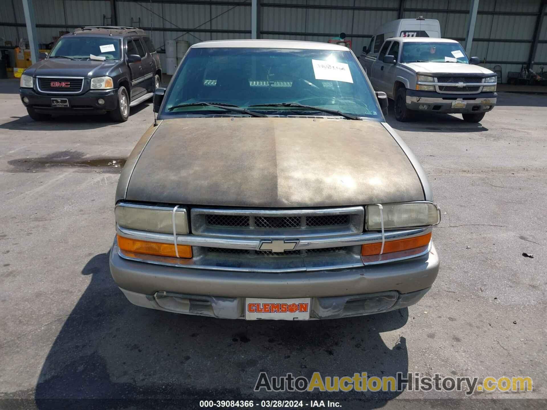 CHEVROLET S-10 LS, 1GCCS19X538165061