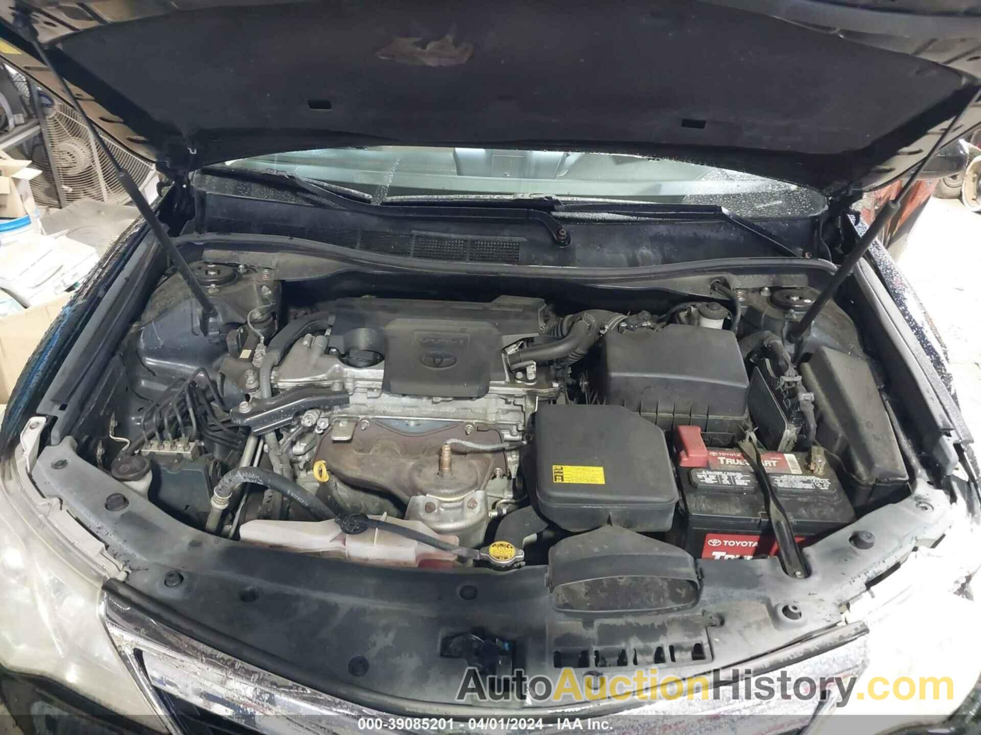 TOYOTA CAMRY XLE, 4T1BF1FK2CU537726