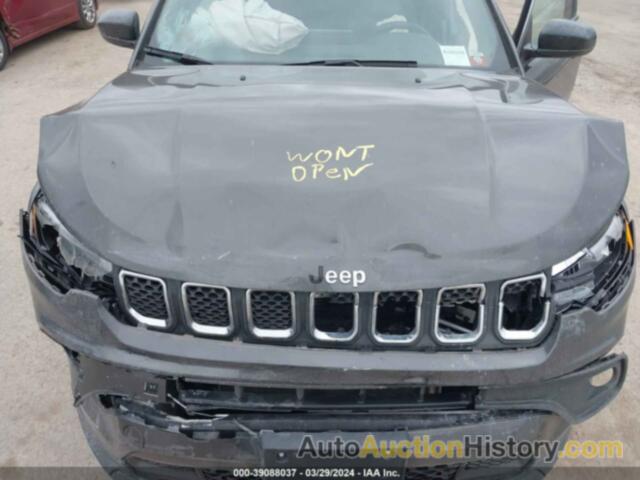 JEEP COMPASS LATITUDE 4X4, 3C4NJDBN8PT536002