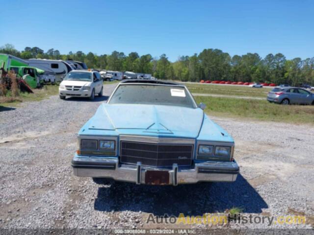 CADILLAC FLEETWOOD BROUGHAM, 1G6DW6989F9753853