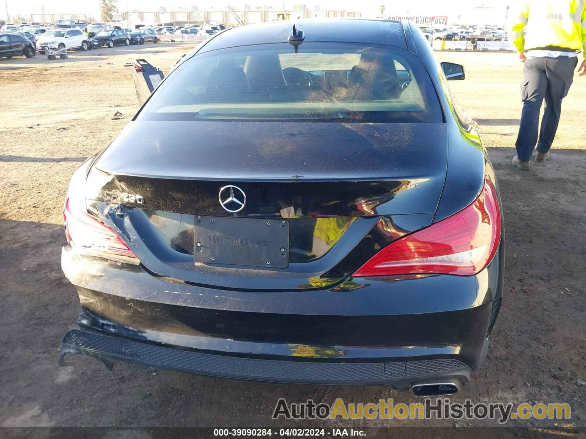 MERCEDES-BENZ CLA 250, WDDSJ4EB3EN064976