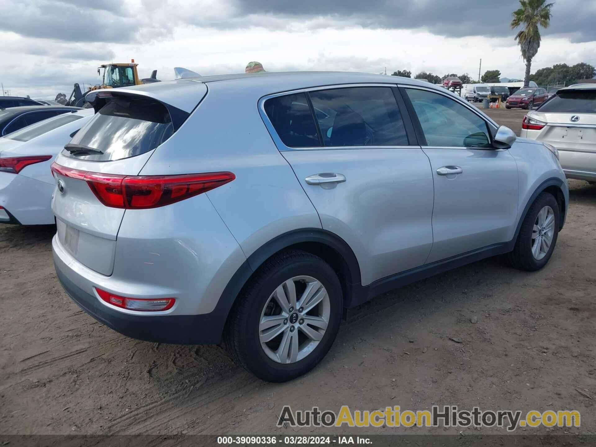 KIA SPORTAGE LX, KNDPM3AC9J7479069