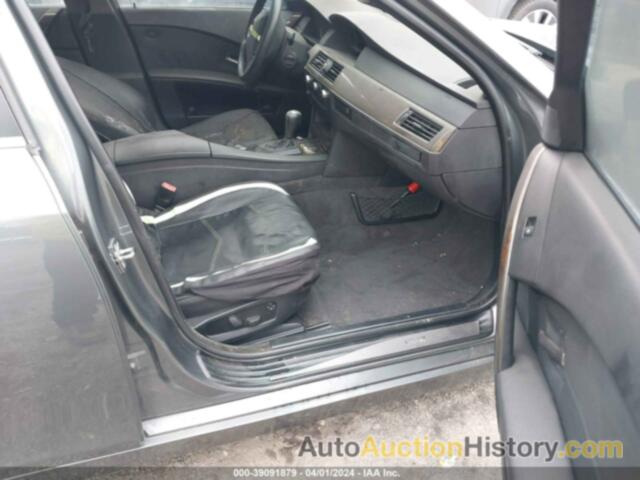 BMW 525XI, WBANF33517CS38877