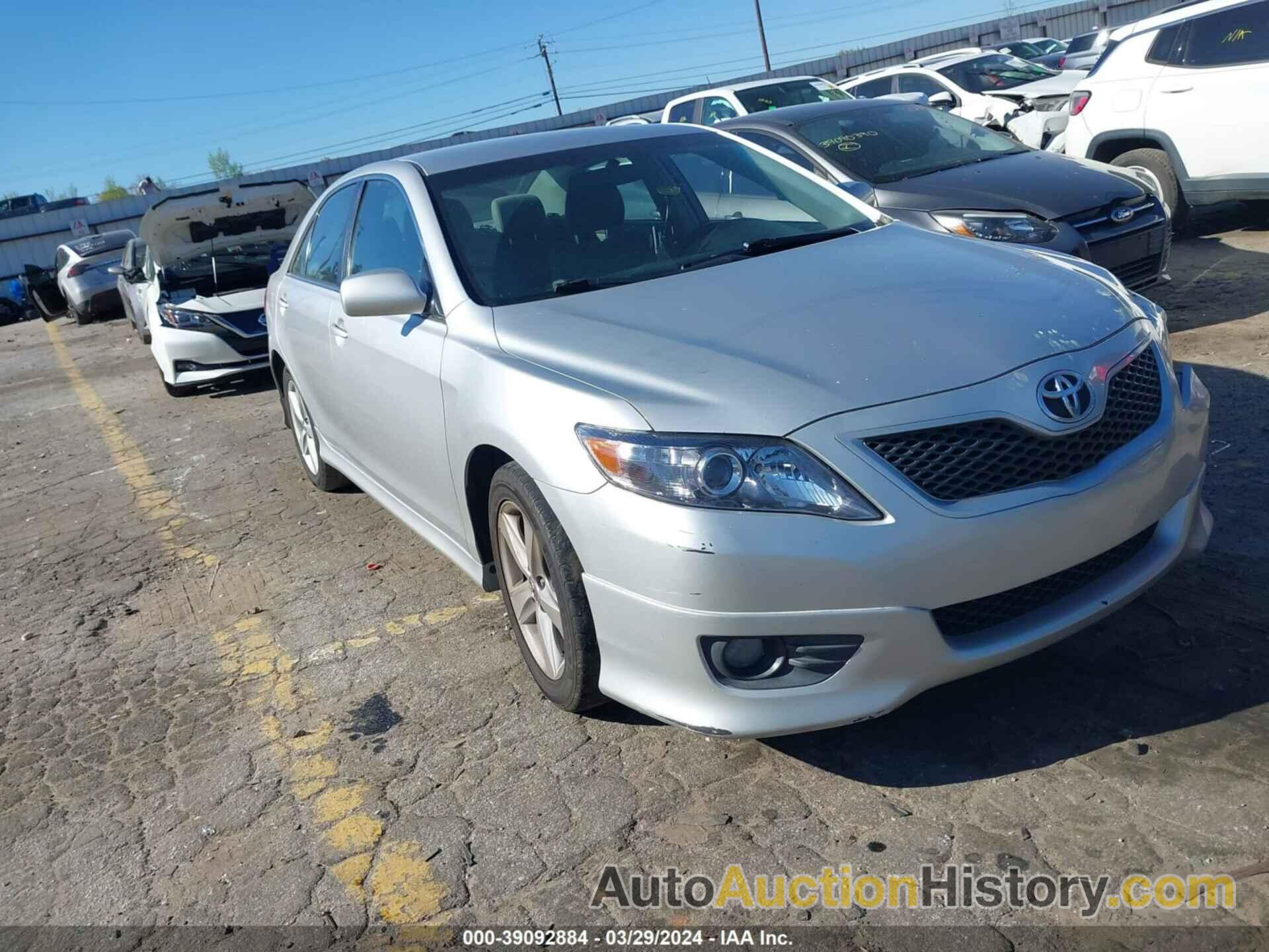 TOYOTA CAMRY SE, 4T1BF3EK2BU772784