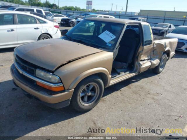 CHEVROLET S-10 LS, 1GCCS1948Y8174866