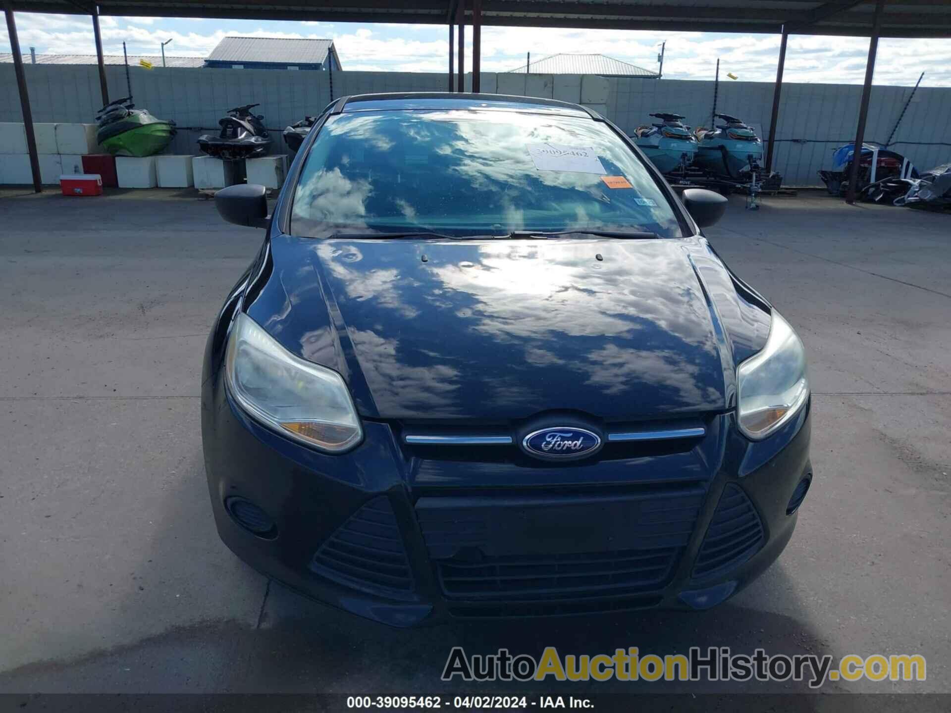 FORD FOCUS S, 1FADP3E25DL195256