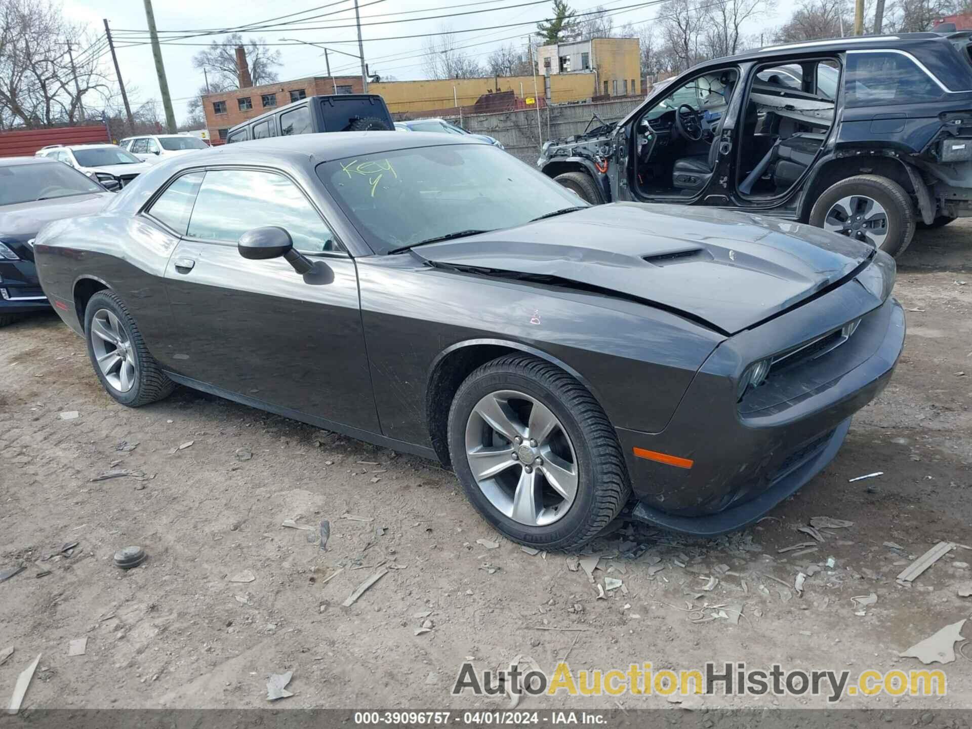 DODGE CHALLENGER SXT, 2C3CDZAG4GH311992