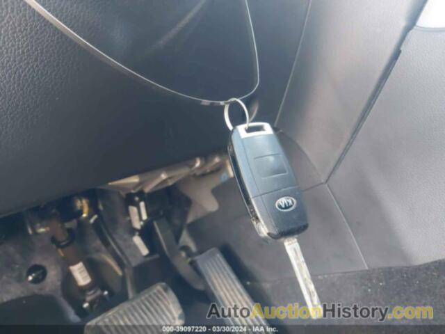 KIA OPTIMA LX, 5XXGM4A75FG439224