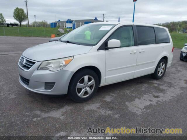 VOLKSWAGEN ROUTAN SE, 2V4RW3D17AR242548