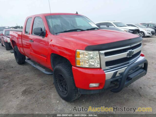 CHEVROLET SILVERADO 1500 LT1, 1GCEK19057Z503313