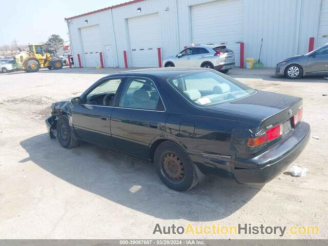 TOYOTA CAMRY LE, JT2BG22K3Y0456562