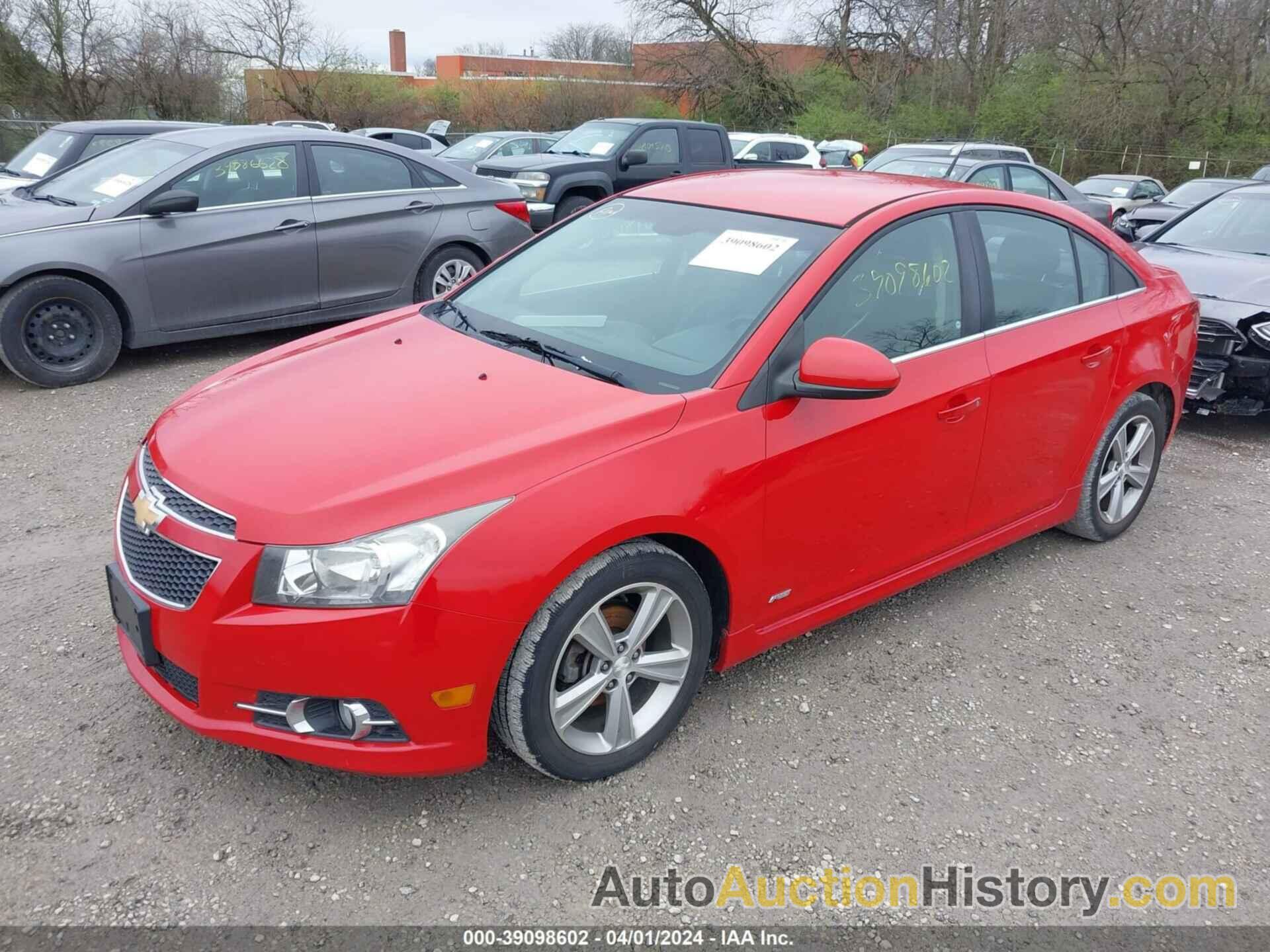 CHEVROLET CRUZE 2LT, 1G1PG5SC5C7253320