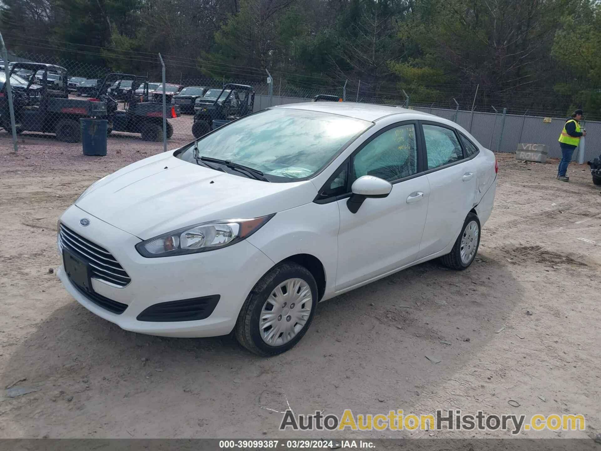 FORD FIESTA S, 3FADP4AJ5KM120975