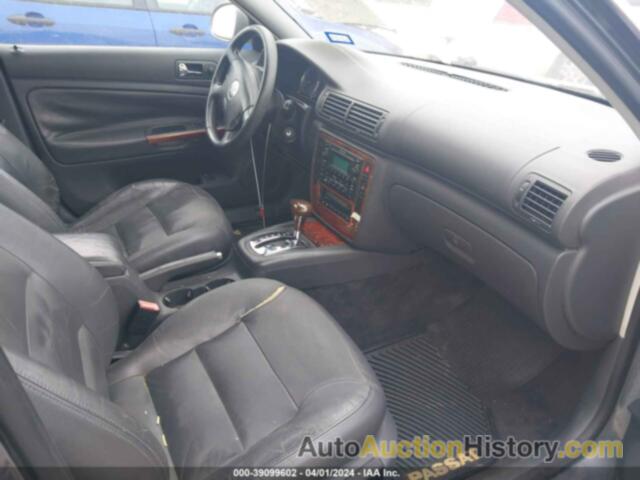 VOLKSWAGEN PASSAT GLX, WVWYU63B25E130542