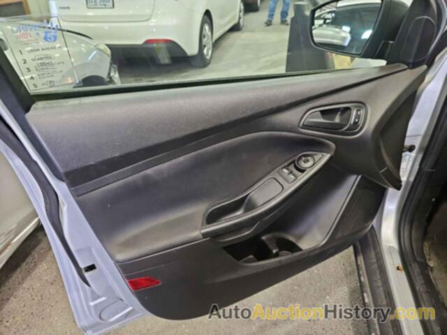 FORD FOCUS S, 1FADP3E27GL306894