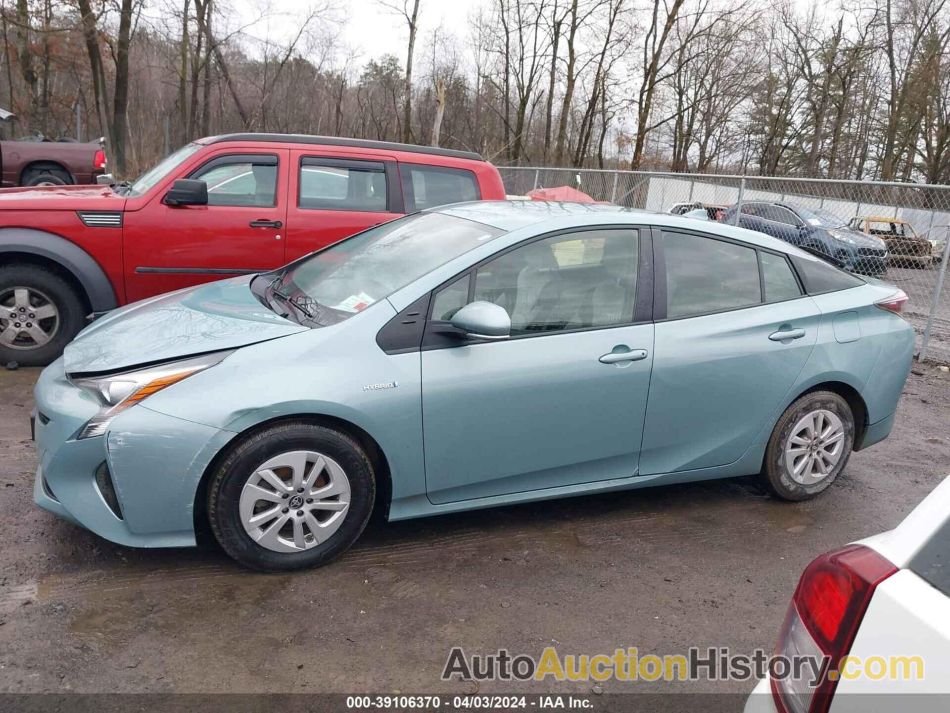 TOYOTA PRIUS TWO, JTDKBRFU3H3033392