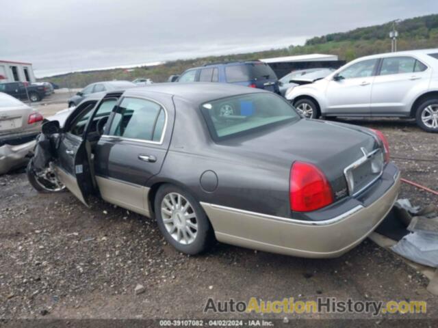 LINCOLN TOWN CAR SIGNATURE, 1LNHM81V77Y603728