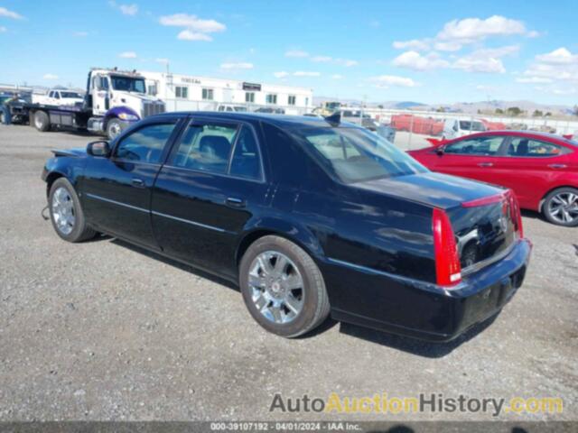 CADILLAC DTS PLATINUM COLLECTION, 1G6KP5E99AU111913