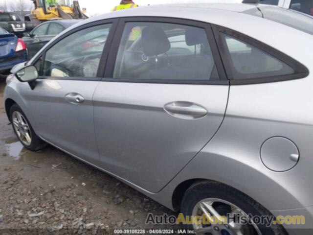 FORD FIESTA SE, 3FADP4BJ8JM109059