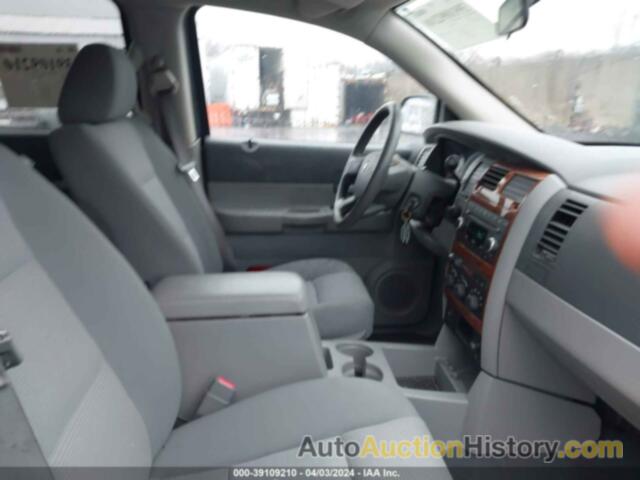 DODGE DURANGO SLT, 1D8HB48208F100135