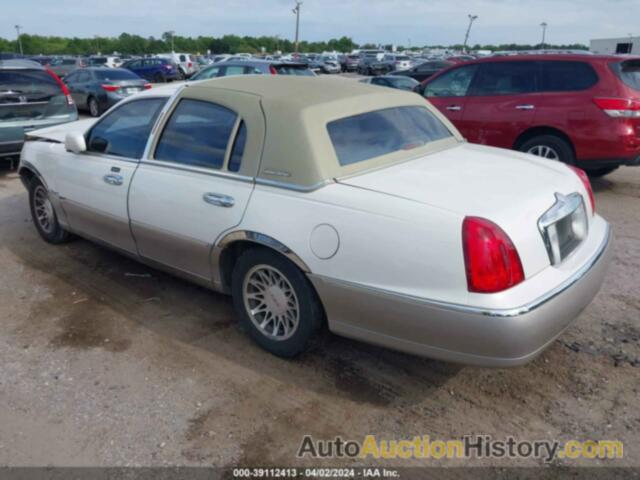 LINCOLN TOWN CAR SIGNATURE, 1LNHM82W0XY707372