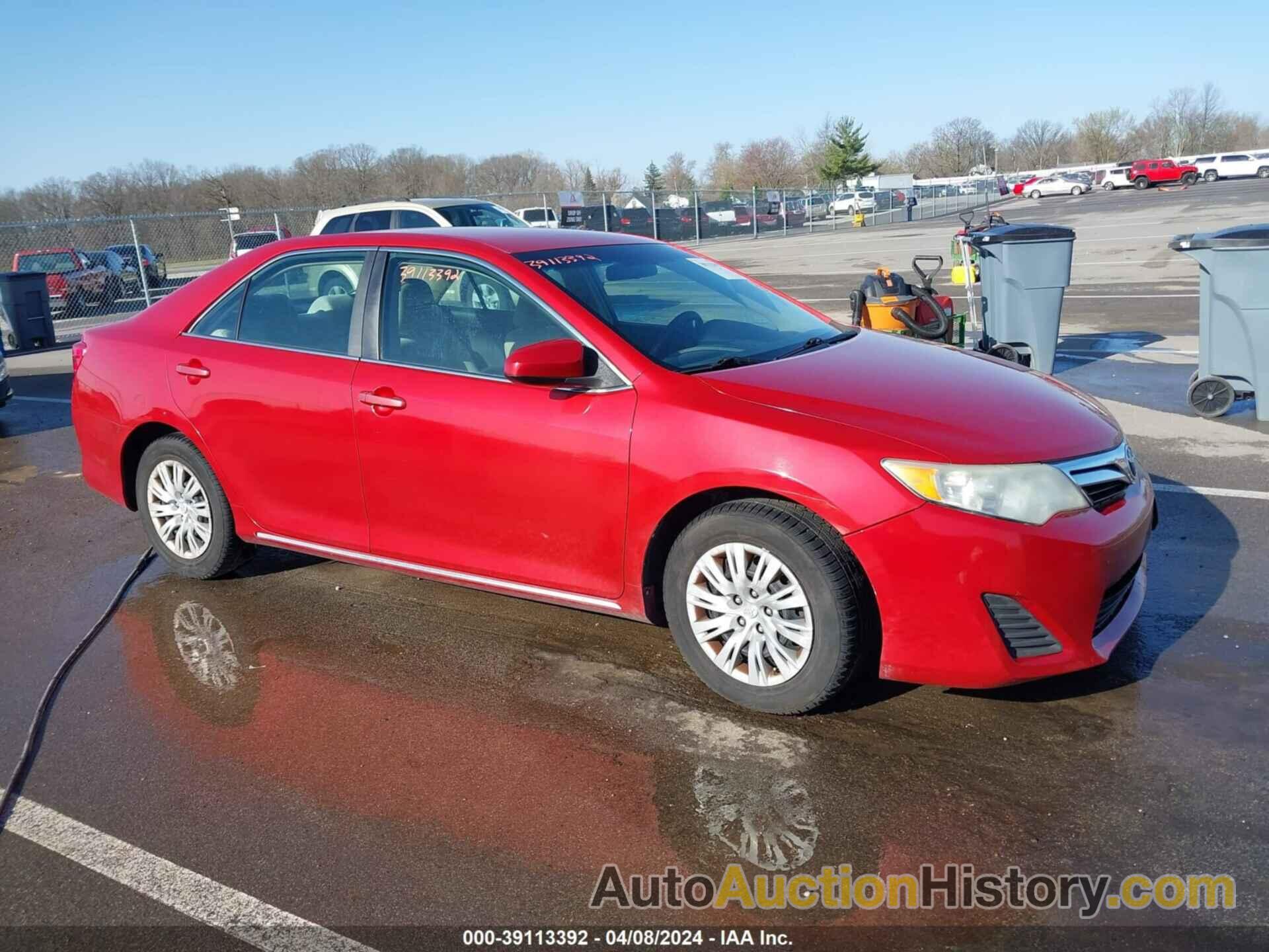 TOYOTA CAMRY LE, 4T4BF1FK0CR209680