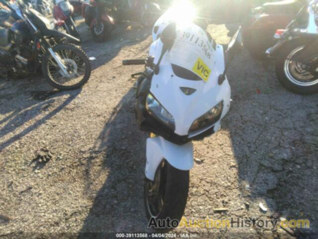 HONDA CBR600 RR, JH2PC40688M100067