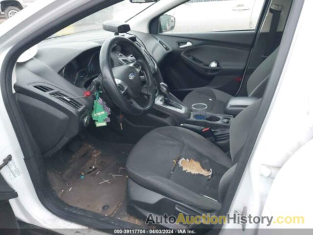 FORD FOCUS SE, 1FAHP3F2XCL311811