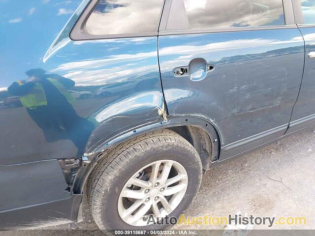 KIA SORENTO LX, 5XYKT3A65FG592583